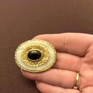 Vintage 1960s Mother of Pearl pin